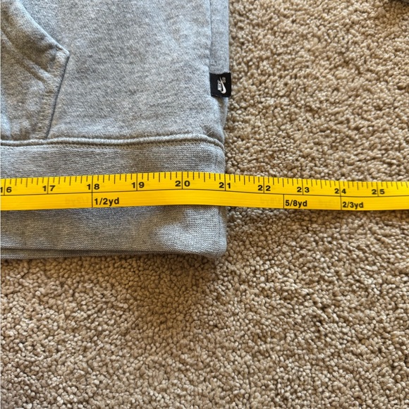 Men’s Medium Nike SB Grey Hoodie with Yellow Cherub Logo - Picture 3 of 7